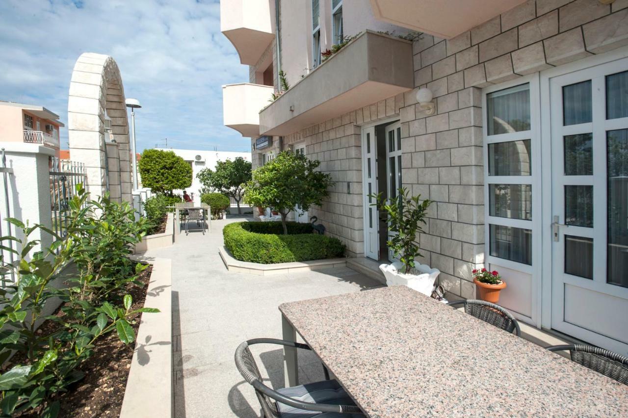 House Bacak - Apartment & Wellness-Studio Baška Voda Extérieur photo